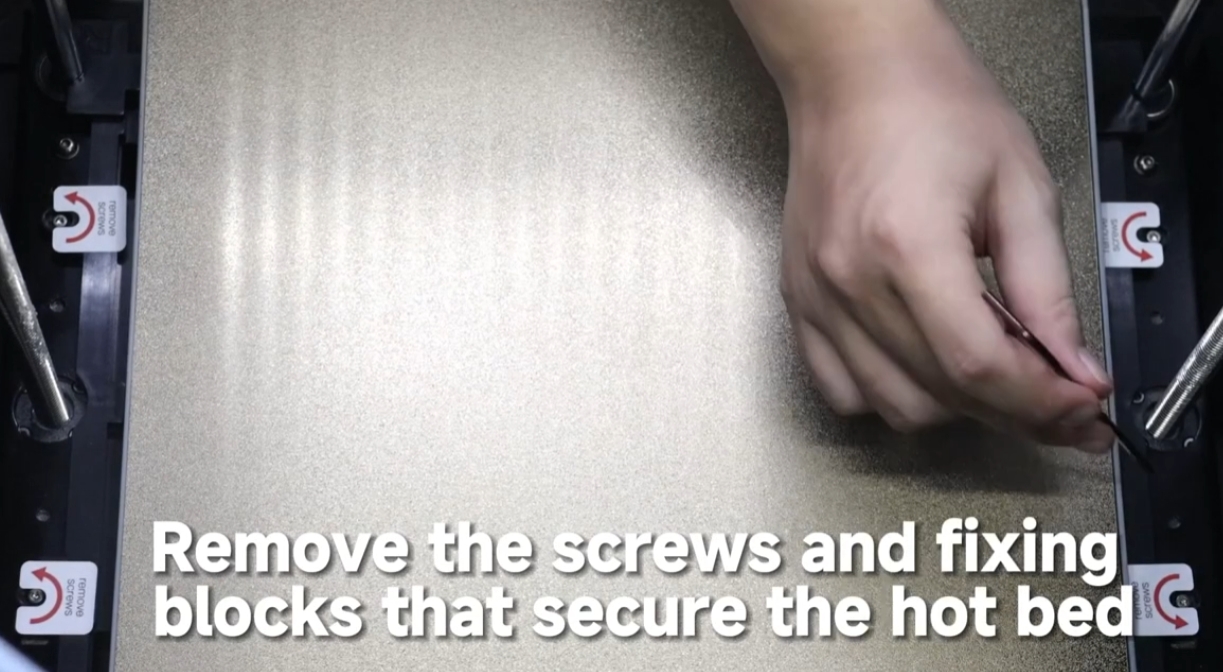 Remove hotbed screws